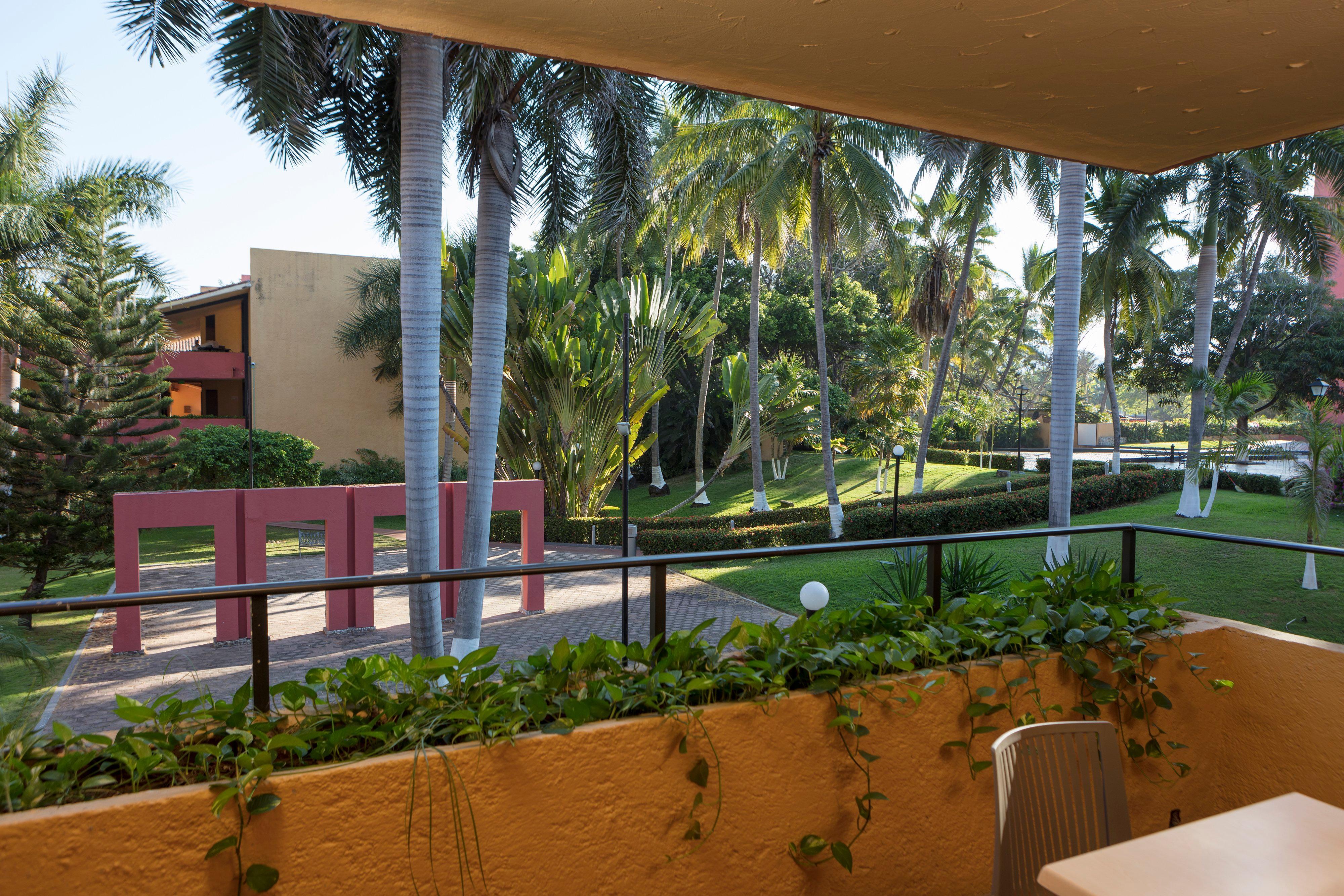 Holiday Inn Resort Ixtapa All-Inclusive By Ihg Exterior photo