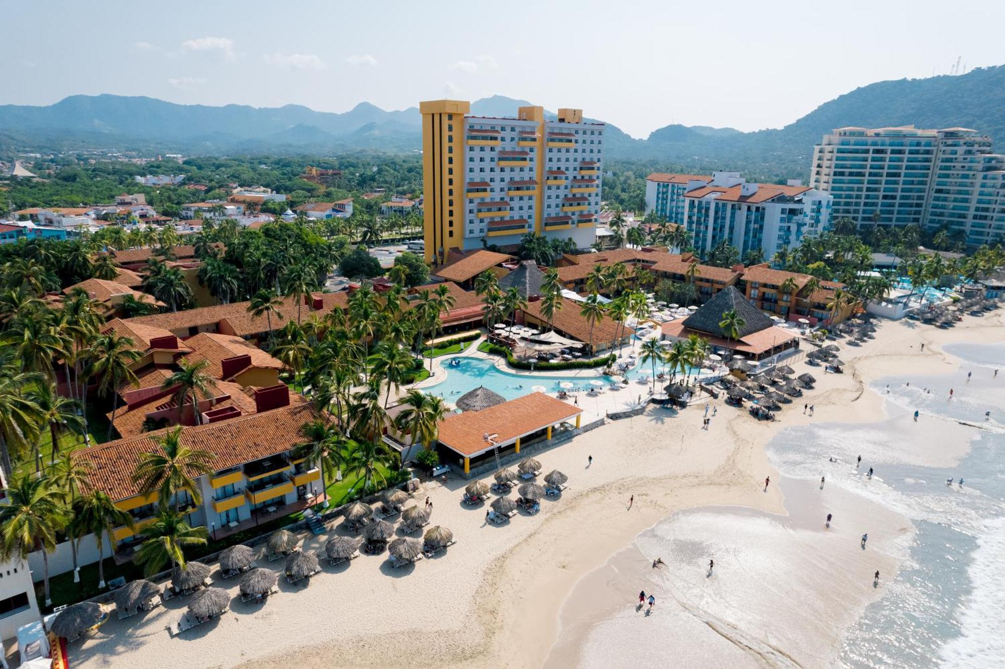 Holiday Inn Resort Ixtapa All-Inclusive By Ihg Exterior photo